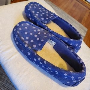 LIKE NEW - UGG Unisex Nasir Stars Moccassin (Sz 2)